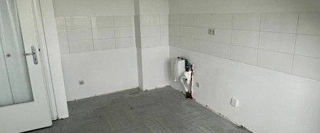 Günstig geschnittene 2-Zimmer-Wohnung nur mit WBS!!! 2 Personen! - Foto 1