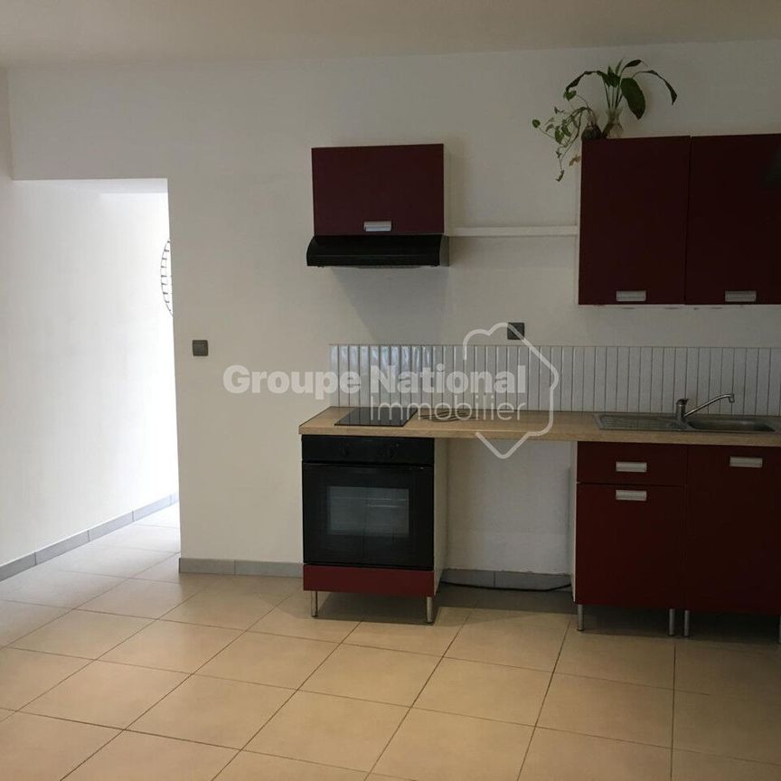 Nîmes quartier Hoch-Sernam Studio avec climatisation, - Photo 1