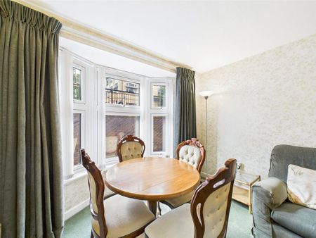 2 bedroom apartment to rent - Photo 4