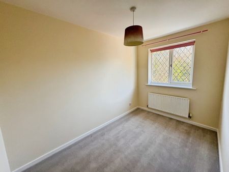 2 bedroom House To Let Total Size: 732 SQ FT - Photo 3