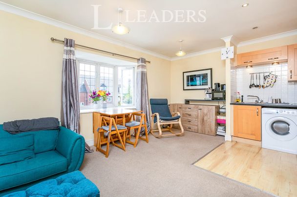 2 bedroom apartment to rent Lyons Court, Dorking, RH4 - Photo 1