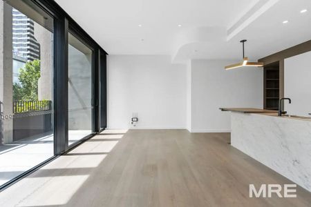 302/370 Queen Street, Melbourne - Photo 4