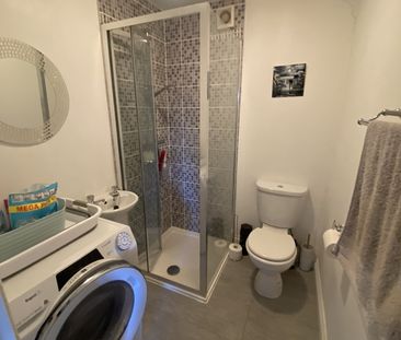 3 Bed Semi-Detached House, Steeplestone Close, N18 - Photo 2