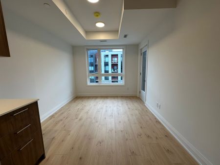 For Lease - 3250 Carding Mill Trail Unit# 421, Oakville, Ontario - Photo 3