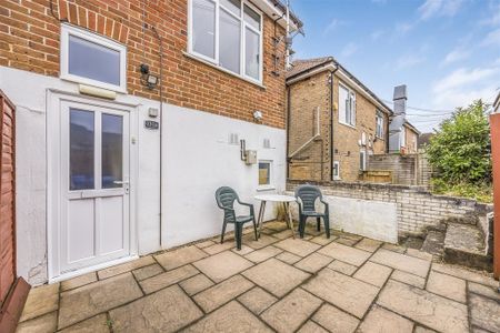 Alder Road, Poole - Photo 5