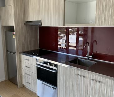 1-Bedroom Apartment in Wellington Central - Photo 5