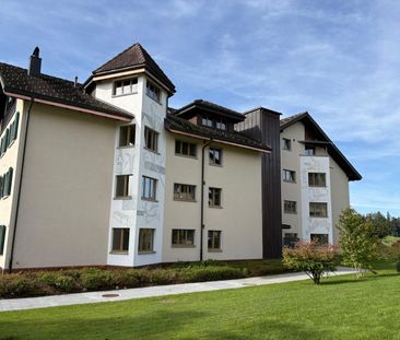 Erstvermietung nach Komplettsanierung: 7.5-Zimmer-Wohnung mit Balko... - Foto 3