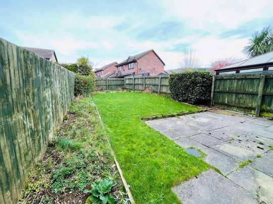 3 bedroom semi-detached house to rent - Photo 1