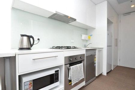 1908/18 Mt Alexander Road - Photo 5