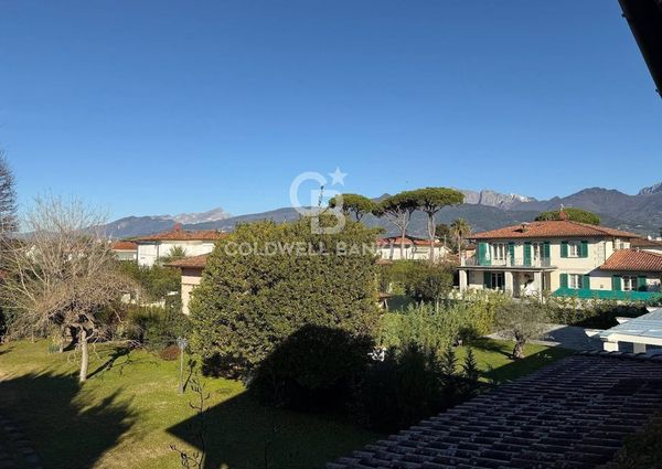 Via Giovanni Agnelli, 82, Forte dei Marmi, Tuscany 55042