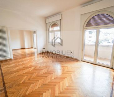 Appartamento piazza Domenicani 1, Centro, Bolzano - Photo 2