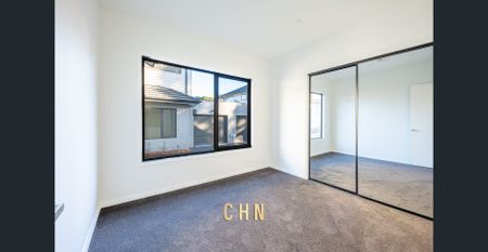 Welcome to Ruffey lake village - Photo 4