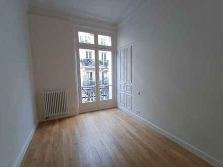 location Appartement T5 DE 131.15m² À PARIS - Photo 4