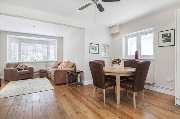4 bedroom detached bungalow to rent - Photo 1