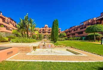 3 room luxury penthouse for rent in Estepona, Andalusia