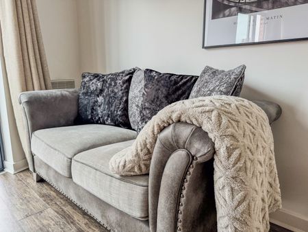 1 Bed Flat, Spencer Point, B18 - Photo 2