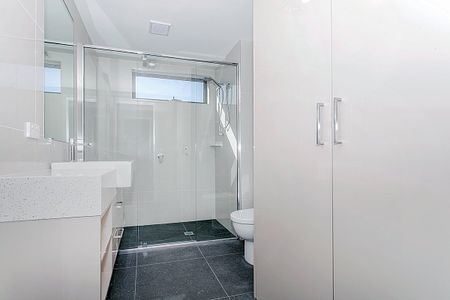 Sensational Space - Photo 5
