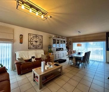 Instapklare woning met drie slaapkamers en garage te huur Roeselare! - Photo 3