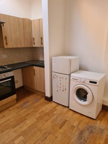 1 Bed Flat, London, E2 - Photo 5