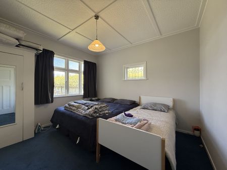 3 Bedroom Family Home in Trentham - Photo 5