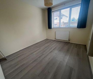 1 bedroom ground floor flat to rent - Photo 6