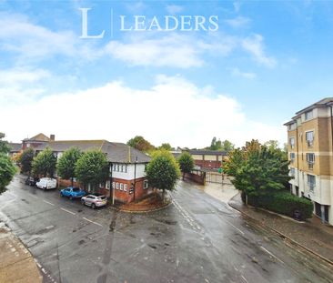 2 bedroom apartment to rent Crown Mews, 15 Clarence Road, Gosport, ... - Photo 6