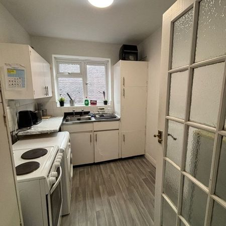 Brecon Court, Selborne Place, Hove - Photo 3