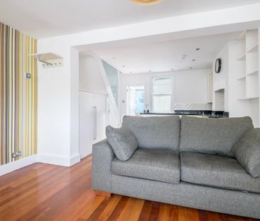 7 Robson Road - Photo 1