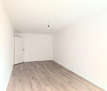 Modern und Viel Platz: 4-Zimmer-Wohnung mit großem Studio-Raum - Foto 1