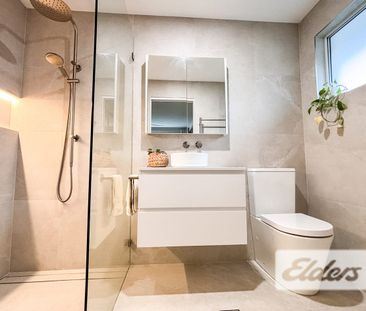 Modern Comfort Meets Easy Living - Photo 3