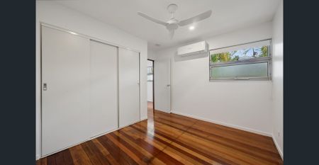 Freshly Renovated Unit in Petrie Terrace! - Photo 2
