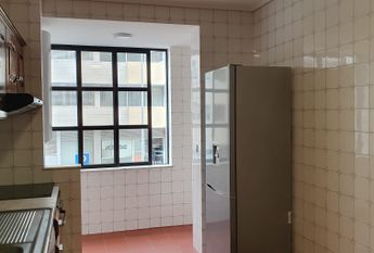 Apartamento T3 situado na zona residencial da Forca, em Aveiro.