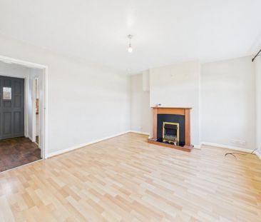 3 bedroom House To Let - Photo 3