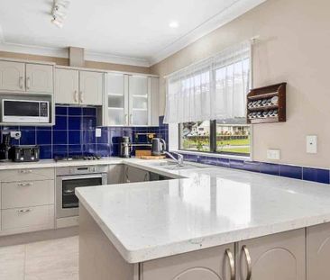 Sunny, warm and comfortable in a great location! - Photo 4