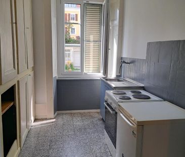 Rue Numa-Droz 98 Chaux de Fonds - Appart 3 p. 1er étage - Photo 1