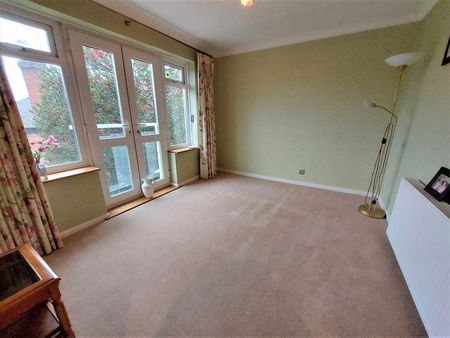 4 bedroom detached house to rent - Photo 4