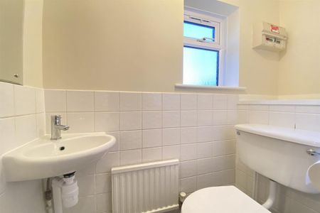 2 bedroom house to rent - Photo 2