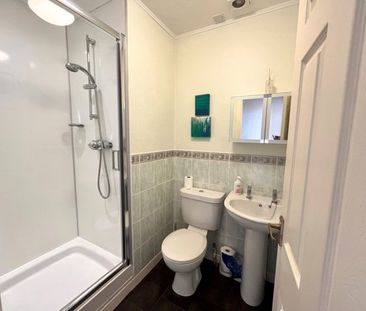 6 Hosefield Road, AB15 5NB, Aberdeen - Photo 2