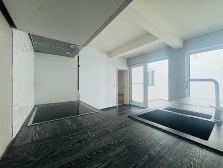 2 slaapkamerappartement met inpandige garage - Foto 5