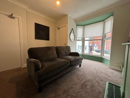 4 bedroom terraced house to rent - Photo 5