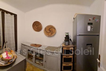 Location maison 2 chambres 134 m² Saint-Cyr-sur-Mer - Photo 5