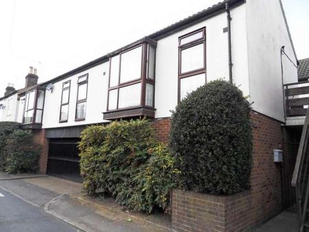 Celia Court, Albion Road, Hounslow, TW3 - Photo 4