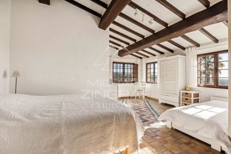 Proche Saint-Paul-de-Vence - Villa provençale avec vue dégagée sur le village - 4 chambres - Photo 5