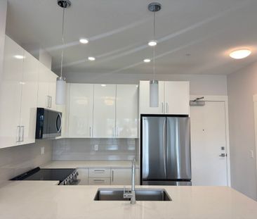 Top Floor Junior Two Bedroom Condo - Photo 5