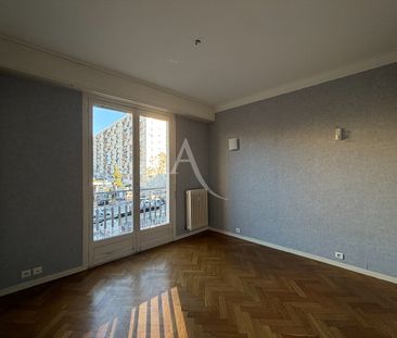 Location Appartement 2 pièces 46m² NICE 06000 - Photo 3