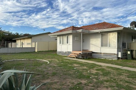 8 Oleander Crescent - Photo 2