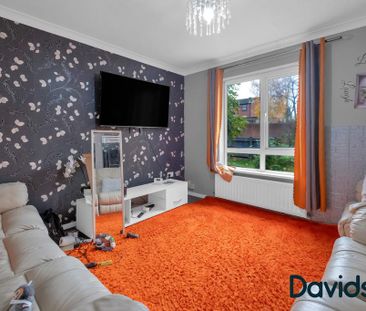 3 bedroom end of terrace house to rent - Photo 2