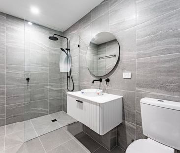 St Kilda East - Photo 4