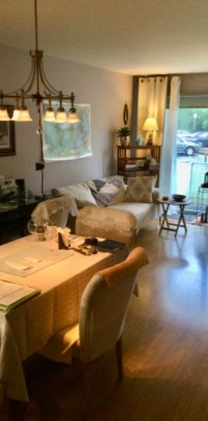 Charmant petit condo 3 et demi, piscine, gym, rez de chaussée, accès facile autoroute 40,lachenaie , Terrebonne, Charlemagne proche de Montréal - Photo 1