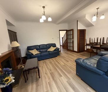 3 bedroom semi-detached house to rent - Photo 2